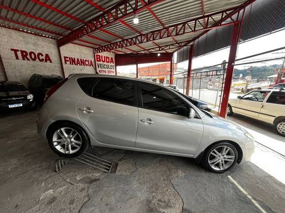 HYUNDAI I30 2.0 MPI 16V GASOLINA 4P AUTOMÁTICO